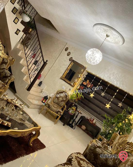 شقة مساحة 190م طابق ثالث دوبلكس للبيع في عمان - البنيات 