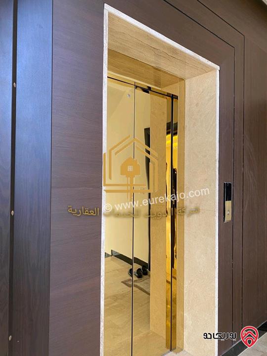 شقة طابق ثالث دوبلكس لم تسكن مساحة 215م للايجار في عمان - خلدا 