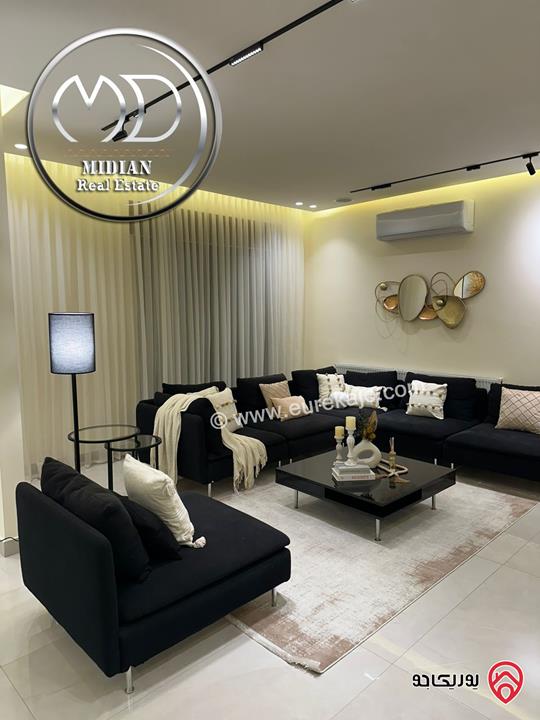 شقة مفروشة للايجار في عمان - خلدا مساحة 160م طابق ثاني تشطيبات و ديكورات فندقية فرش فاخر جداً اطلالة جميلة