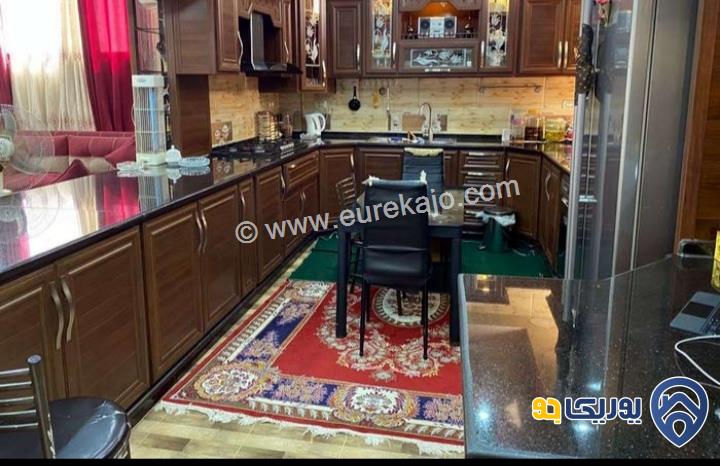 شقة سوبر ديلوكس طابقية مساحة 188م طابق ثاني للبيع في الزرقاء الجديدة 