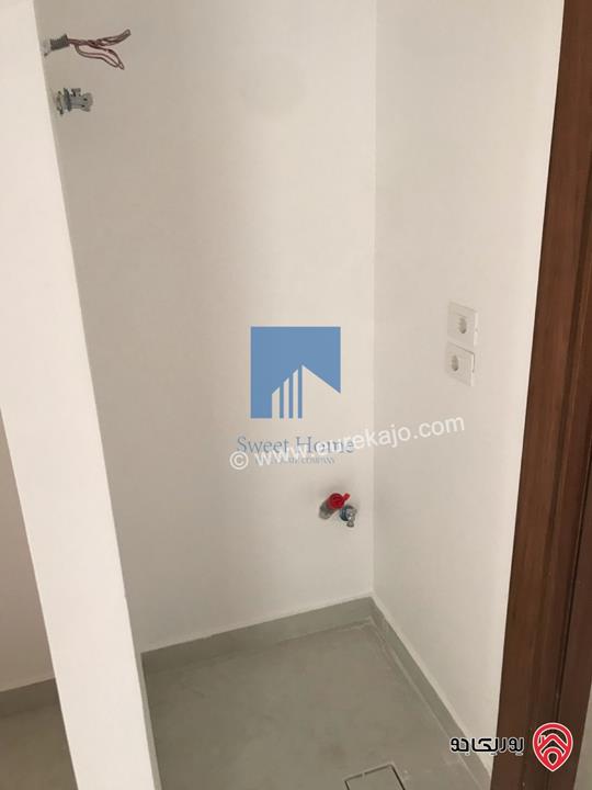 شقة فاخرة للبيع في الجندويل  - مقابل أسواق السلام طابق ثالث 100م تشطيب سوبر ديلوكس لم تسكن