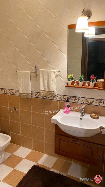 شقة طابق اول مساحة 255م للبيع في عمان - تلاع العلي