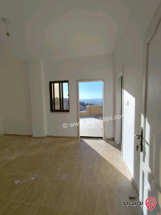 شقة مساحة 115م وروف مساحة 115م للبيع في عمان - ماركا الجنوبية حي الربوة