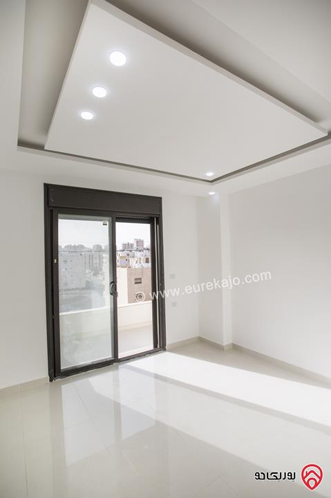 شقة طابق أرضي مساحة 120م للبيع في عمان - ابو علندا