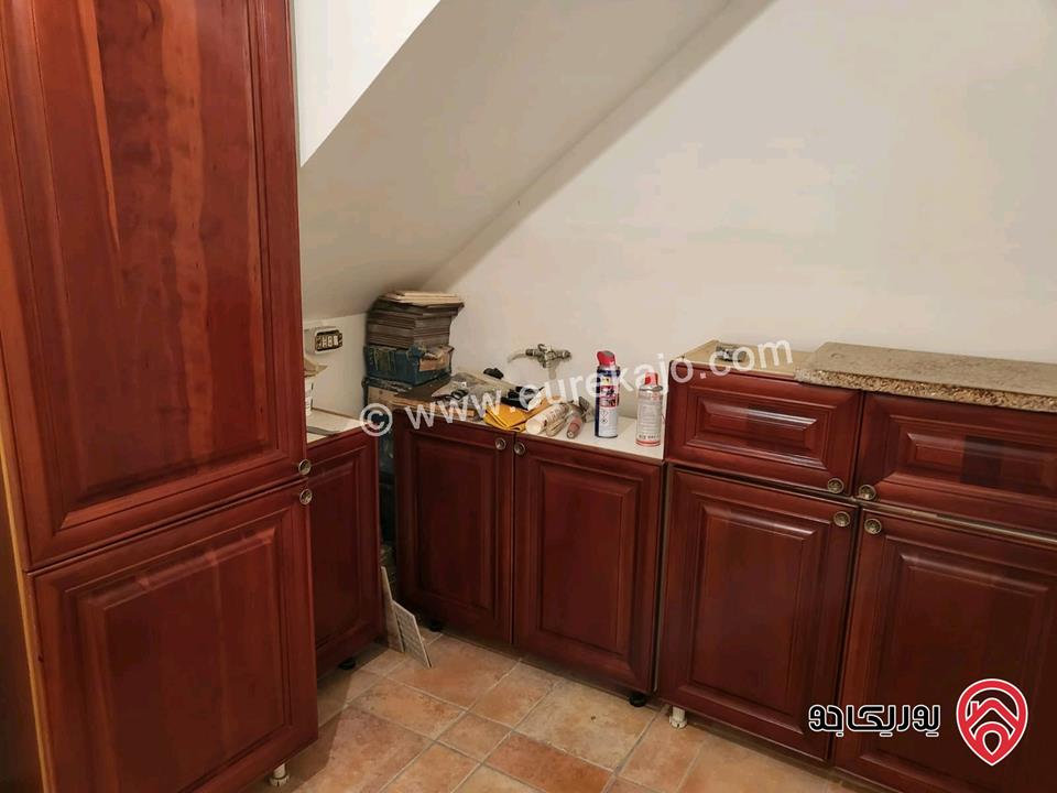 شقة أرضية دوبلكس مساحة 319م داخلي و 100م خارجي للبيع في عمان - ام السماق