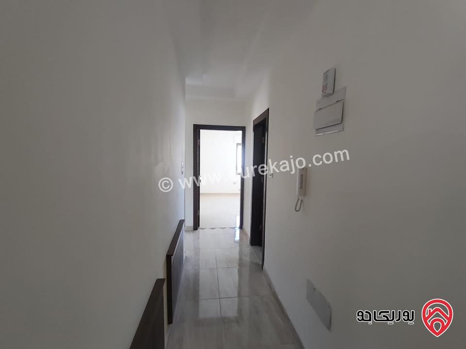 شقق مساحة 123م / 130م للبيع في عمان - ضاحية الرشيد قرب مدارس تقارب          	 