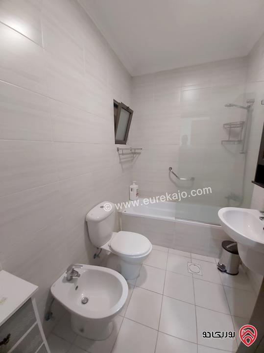 شقة مفروشة فخمة طابق أول مساحة 180م للايجار في عمان - الشميساني