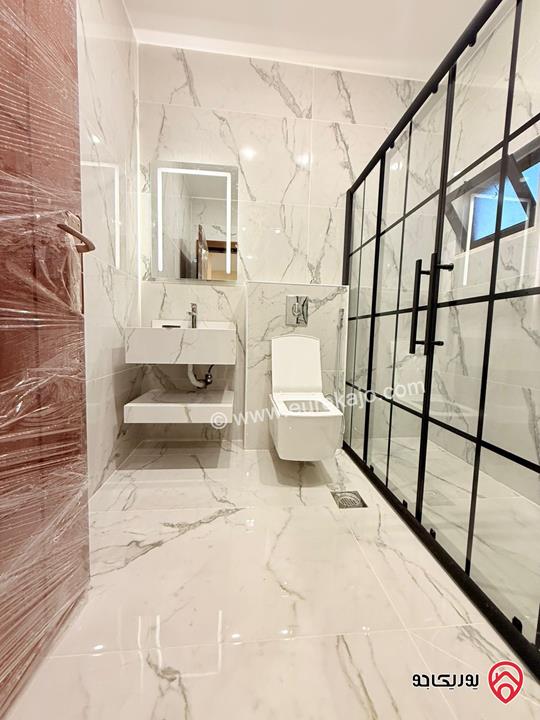 مزرعة داخل كومباوند مغلق مساحة البناء 100م على أرض 500م للبيع في عمان - طريق المطار خلف جامعة الاسراء بالقرب من الشحن الجوي