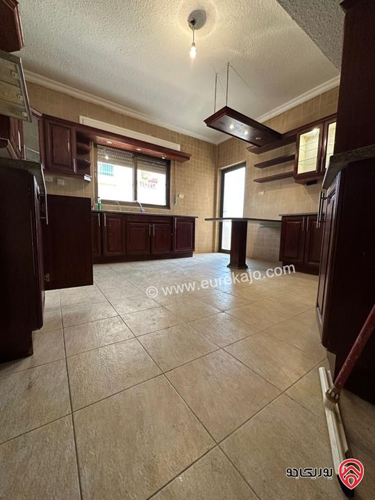 شقة طابق ثاني مساحة 191م للايجار في عمان - خلدا