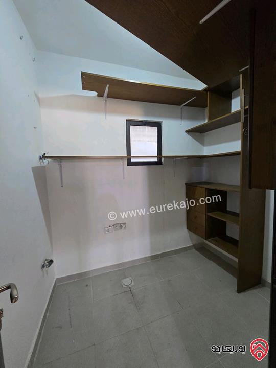 شقة فارغة طابق ثالث مساحة 180م للايجار في عمان - ضاحية الرشيد