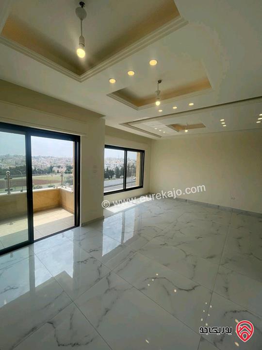 شقة فارغة ديلوكس طابق ثالث مع مصعد المساحة 250م للايجار في عمان - طريق المطار