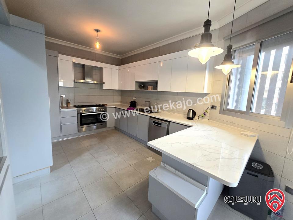 شقة طابق ثاني مساحة 185م للايجار مفروشة في عمان - دير غبار