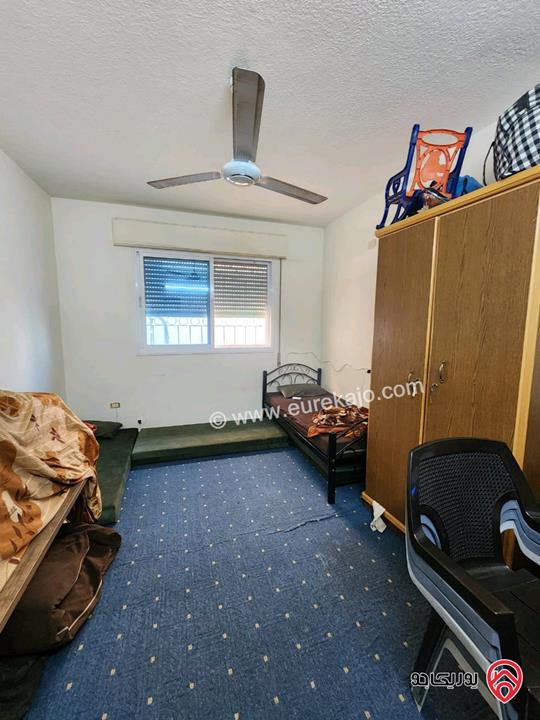 شقة شبه أرضية مساحة 150م داخلي و 120م خارجي للبيع في اربد - الحي الشرقي