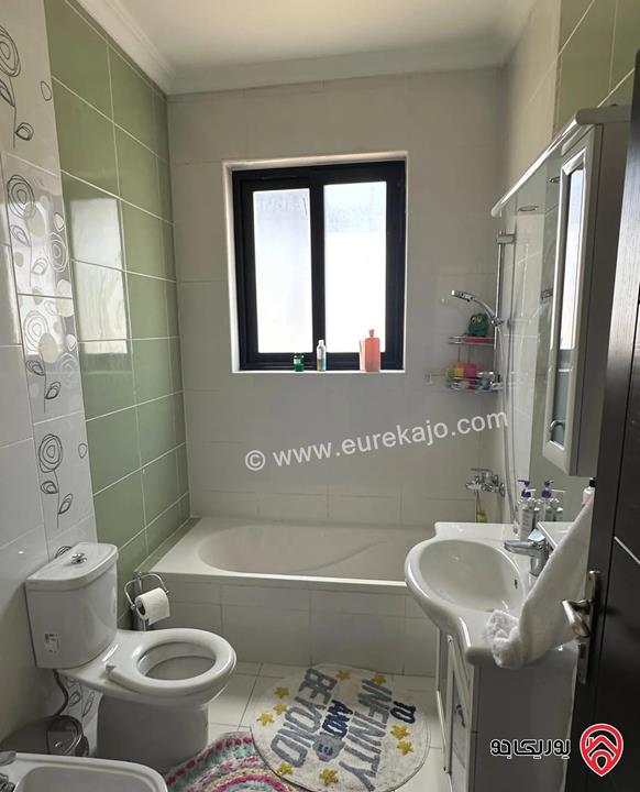 شقة مساحة 300م للبيع في عمان - حي الصحابة