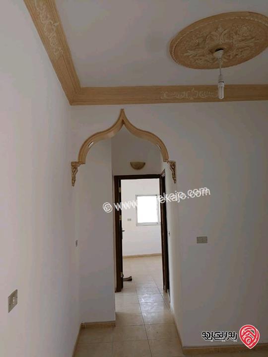 عمارة مساحة 120م على أرض 271م للبيع في عمان - ماركا الشمالية حي الونانات