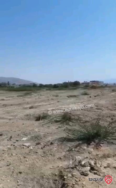 ارض مساحة 1 دونم و 740م للبيع في البحر الميت سويمة الشمالية قرب طريق البحر الميت