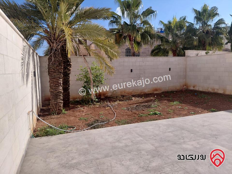 شقة ارضية مساحة 250م داخلي و 230م خارجي للبيع مفروشة في عمان - ام السماق 