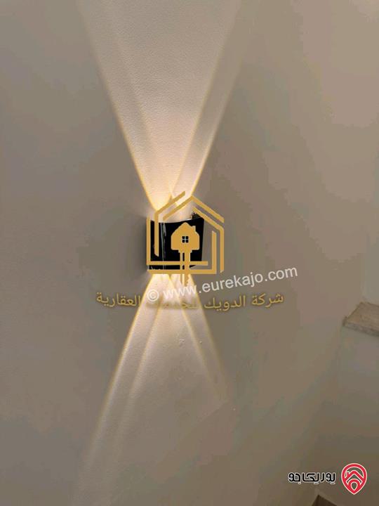 شقة دوبلكس لم تسكن طابق ثالث مع روف مساحة 215م للايجار في عمان - طريق المطار 