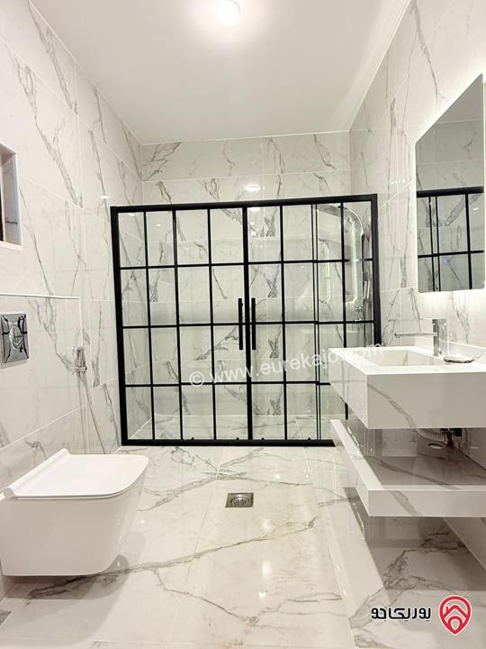 شاليه مودرن مساحة 100م على أرض 500م للبيع في عمان - على طريق المطار خلف جامعة الاسراء بنظام التقسيط المباشر مع المالك 