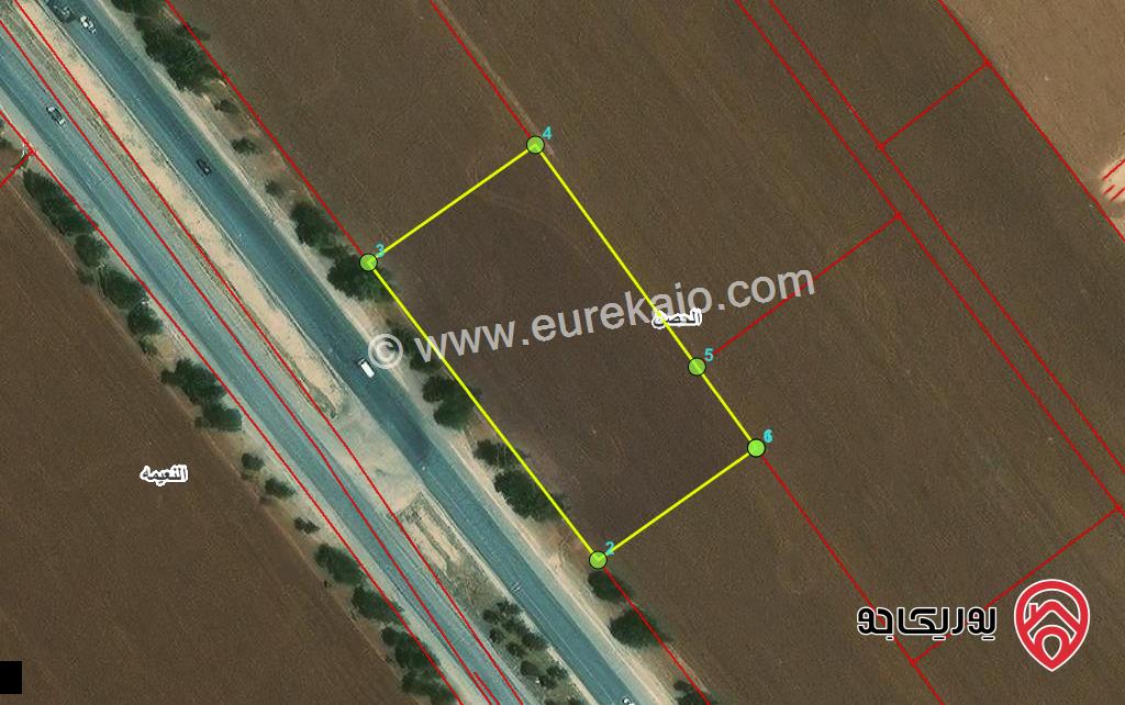 قطعة ارض مساحة 3930م للبيع في اربد على طريق اربد عمان مباشرة 