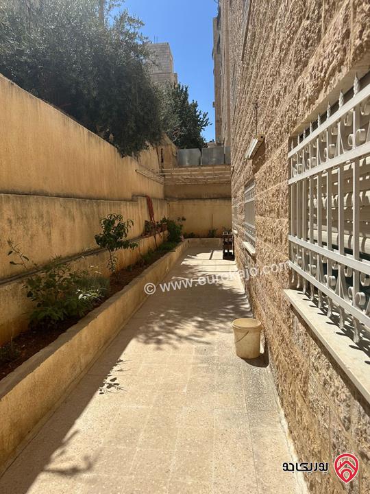 شقة مساحة 200 م طابق شبه أرضي للبيع في ضاحية الامير حسن