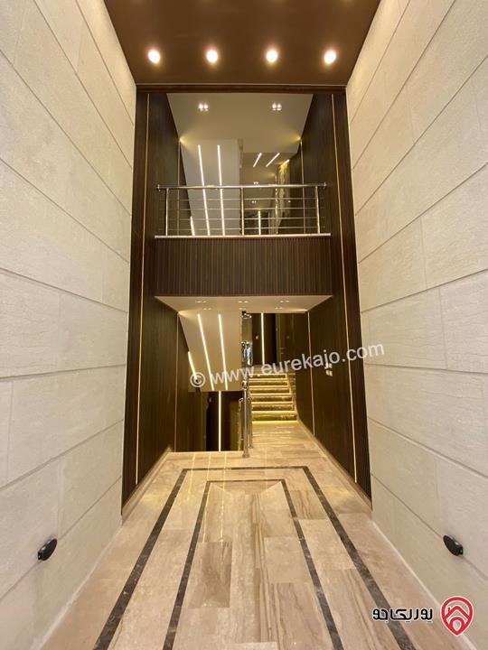 شقة سوبر ديلوكس طابق أول 185م للبيع في عمان - طريق المطار