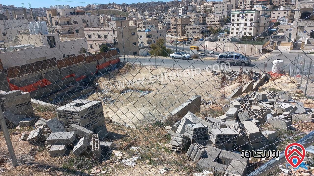 قطعة أرض مساحة 506م محفورة و مبني عليها جدران استنادية للبيع في عمان - ابو علندا ضاحية الفاروق اسكان الكهرباء