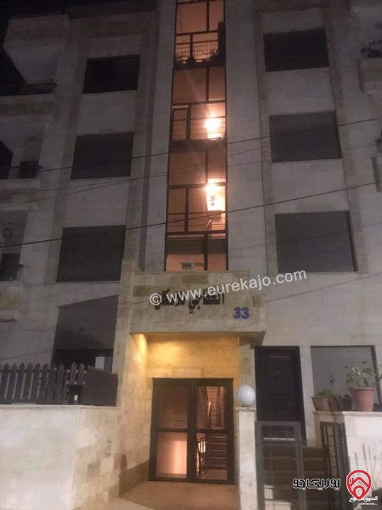 شقة طابق ثالث مساحة 120م للببع في عمان - ام السماق