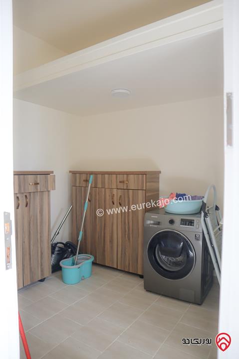 شقة مفروشة طابق ثاني مساحة 262م للإيجار في عمان - دير غبار