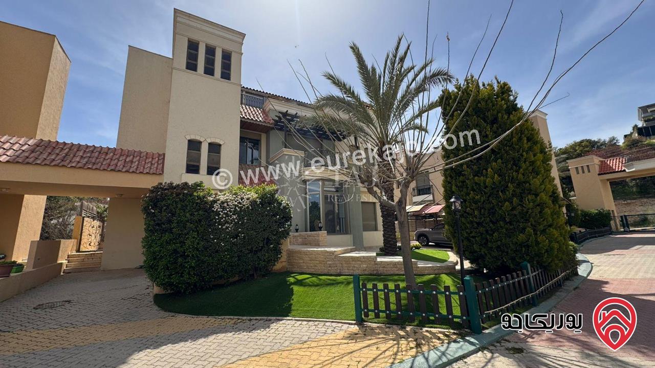 فيلا فاخرة مساحة 500م على أرض 400م مع حديقة ومسبح للبيع في عمان - دابوق