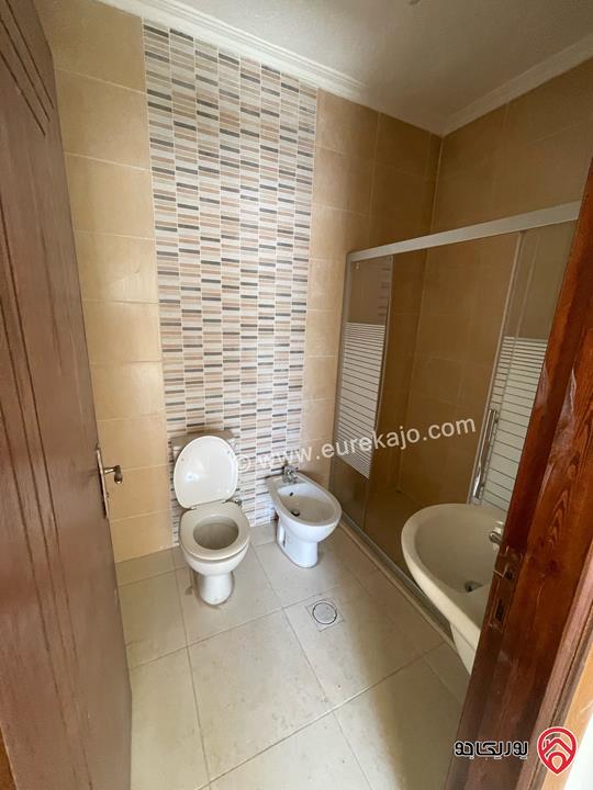 شقة طابق أول مساحة 135 متر للبيع في عمان - ضاحية الرشيد