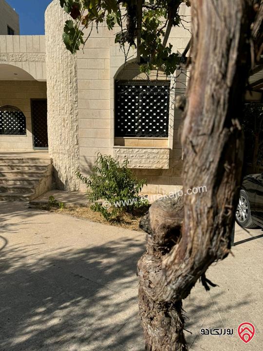 منزل مستقل مساحة 235م على أرض 555م للبيع في عمان - جبل الحسين