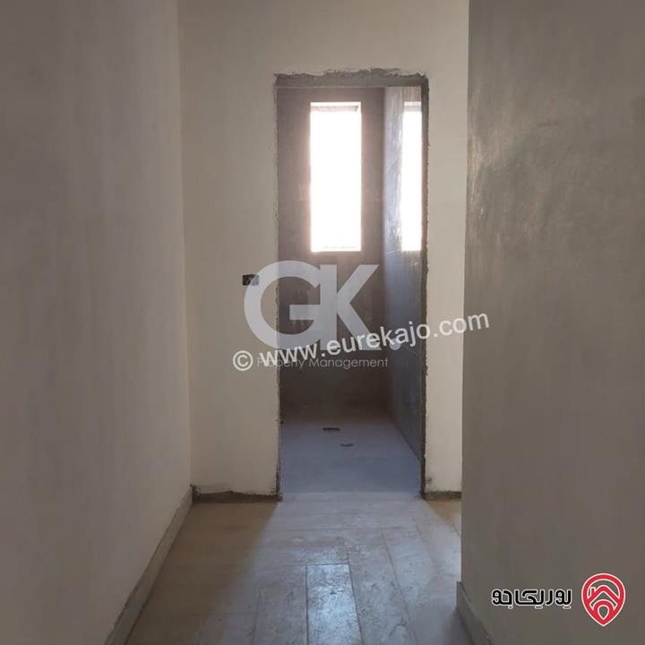 شقة مساحة 310م طابق أول للبيع في عمان - منطقة الظهير