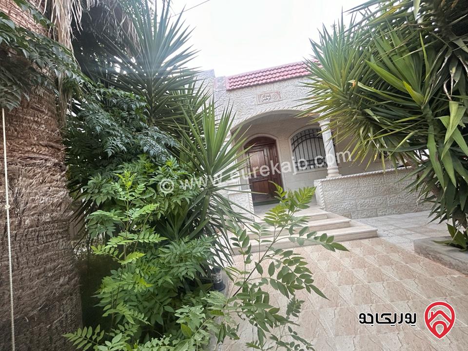 فيلا مساحة 280م على أرض 750م للبيع في عمان - البنيات بالقرب من طريق المطار