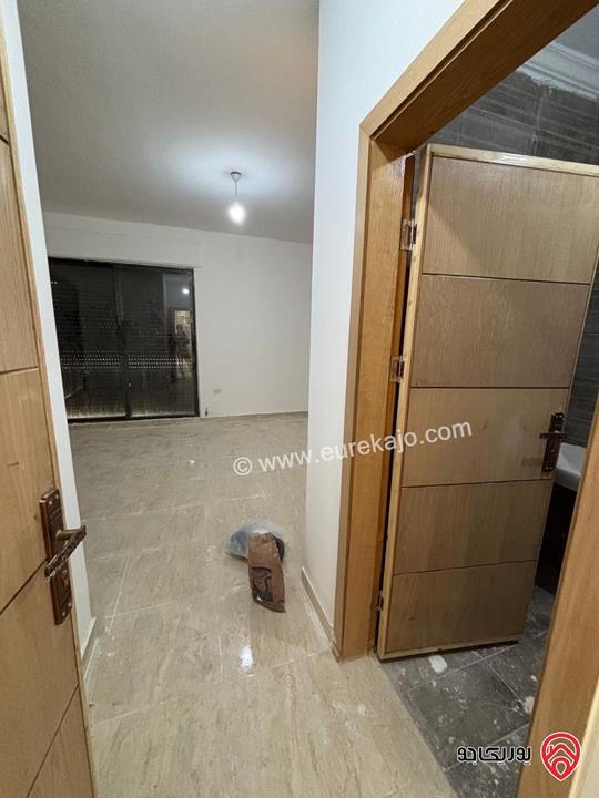 شقة فارغة طابق اول مساحة 120م للايجار في عمان - ضاحية الرشيد 