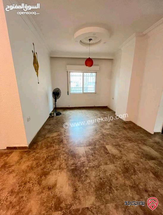 شقة طابق ارضي معلق مساحة 120م للبيع في عمان - الجيبهة حي الريان  