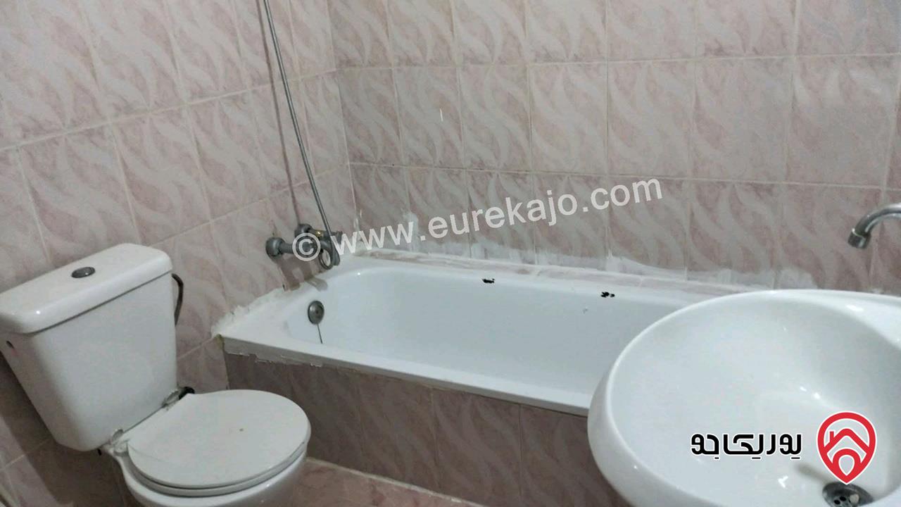 شقة سكنية مساحة 160م طابق أول للايجار في اربد