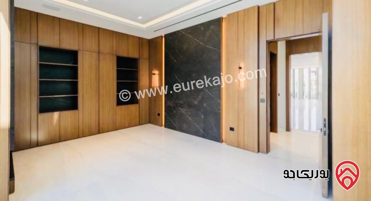 قصر فخم مساحة 1500م على أرض 1850م للبيع في عمان - دابوق 