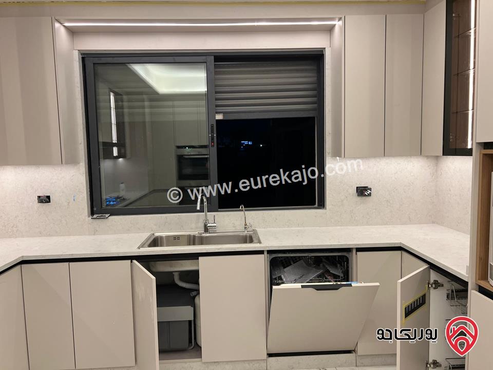 شقة مساحة 235م طابق ثالث للإيجار في عمان - منطقة الرابع