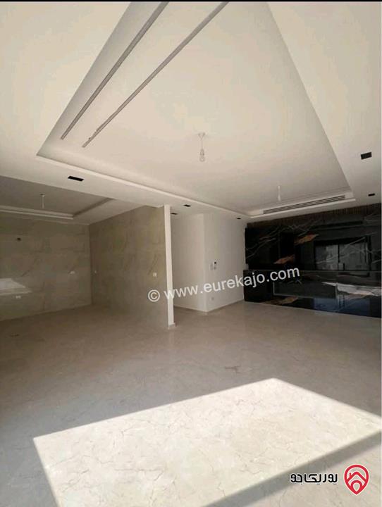 شقة فارغة طابق ثاني مساحة 250م للايجار في عمان - خلدا 