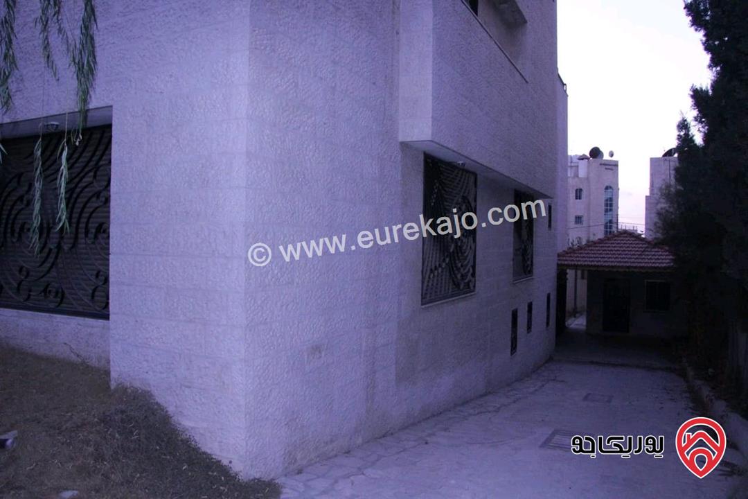 فيلا مساحة 750م على أرض 850م للبيع في عمان - أم أذينة