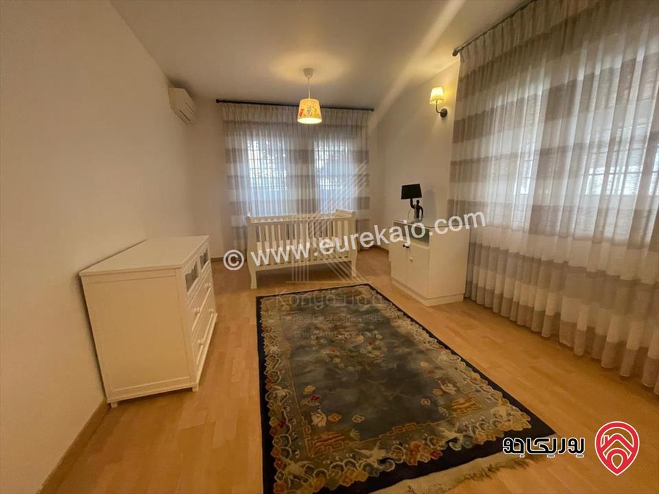 بناية سكنية مميزة مساحة 880م على ارض 764م للبيع في عمان - عبدون