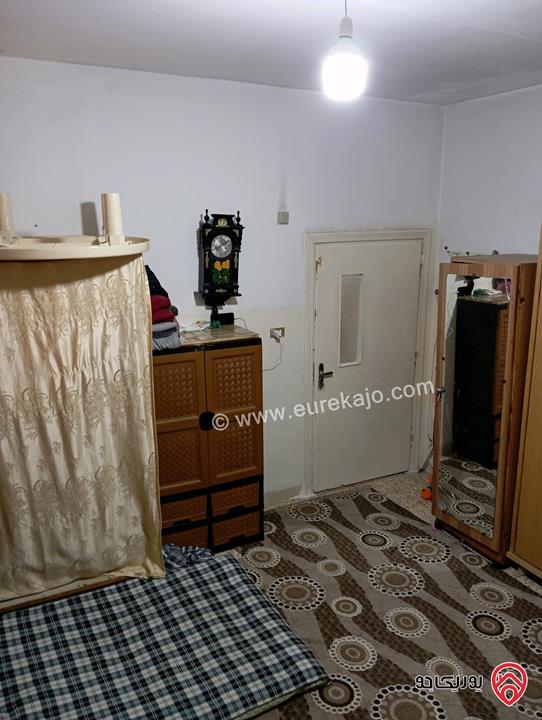 منزل طابقين مساحة 220م على أرض 320م للبيع في عمان - جبل التاج إشارات التاج والجوفة