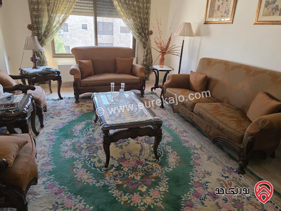 شقة طابق ثالث مساحة 180م للبيع في عمان - خلدا 