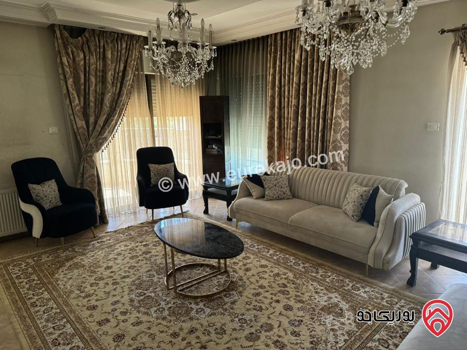 فيلا مميزة تقع على شارعين مساحة 750م على أرض 500م للبيع في عمان - مرج الحمام