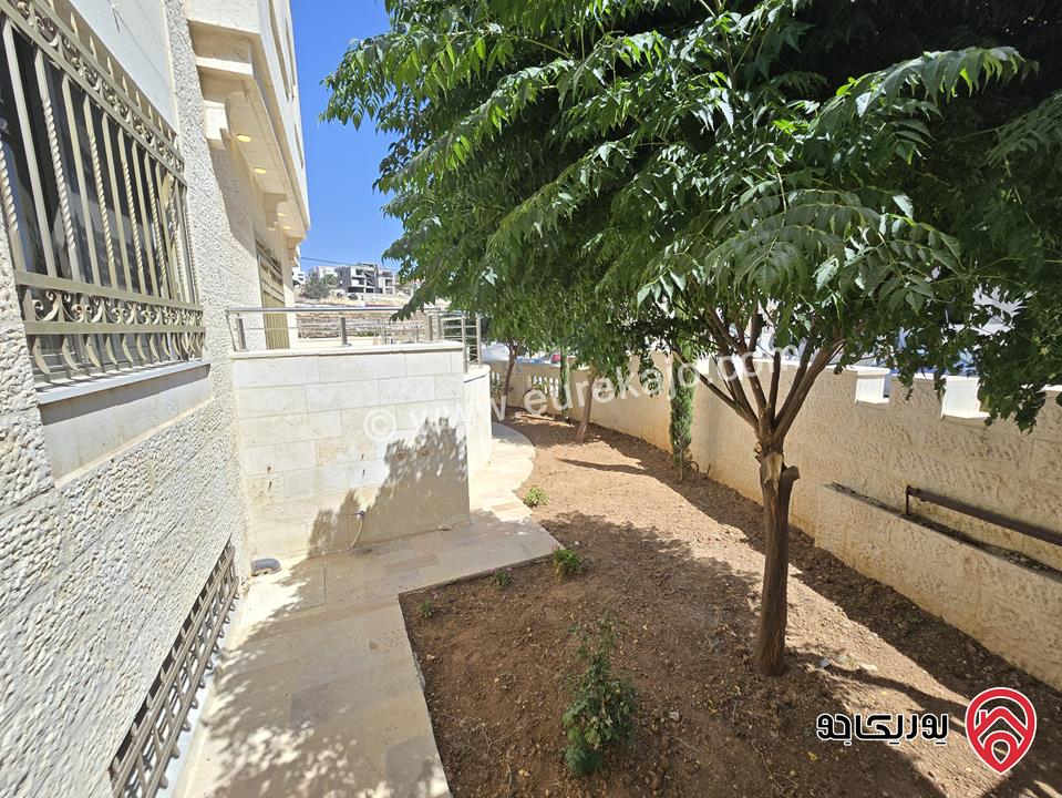 شقة ارضية طابقية مساحة 285م مع حديقة 400م للإيجار الفارغ في عمان - دابوق