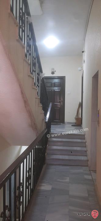 شقة أرضية مساحة 133م داخلي و 80م خارجي للبيع في عمان - البيادر