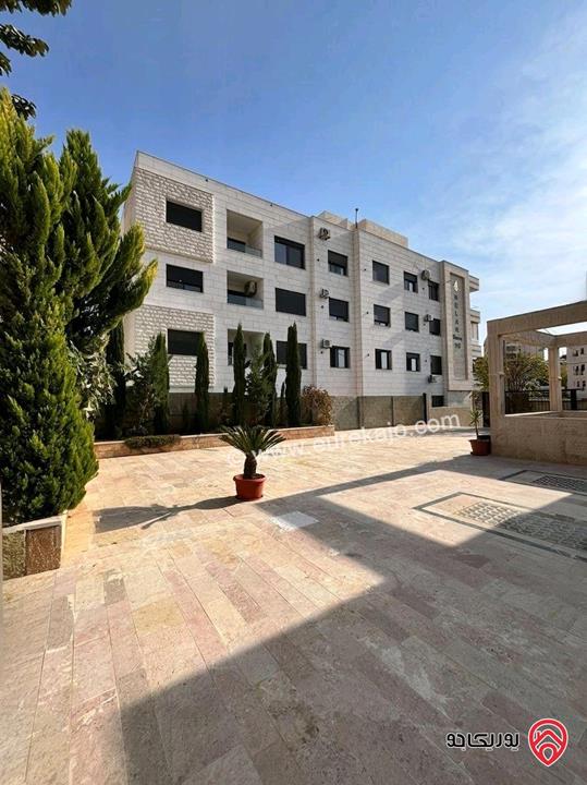 بيت شبه فيلا مساحة 251م على ارض 667م للبيع في عمان - ضاحية الامير علي 