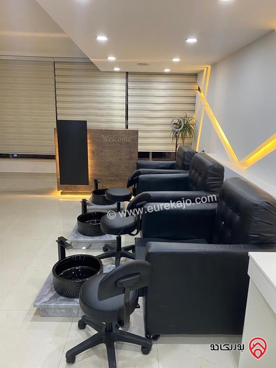 صالون مساحة 65م للبيع في عمان - السابع شارع عبد الله غوشة / مجمع القيسي 