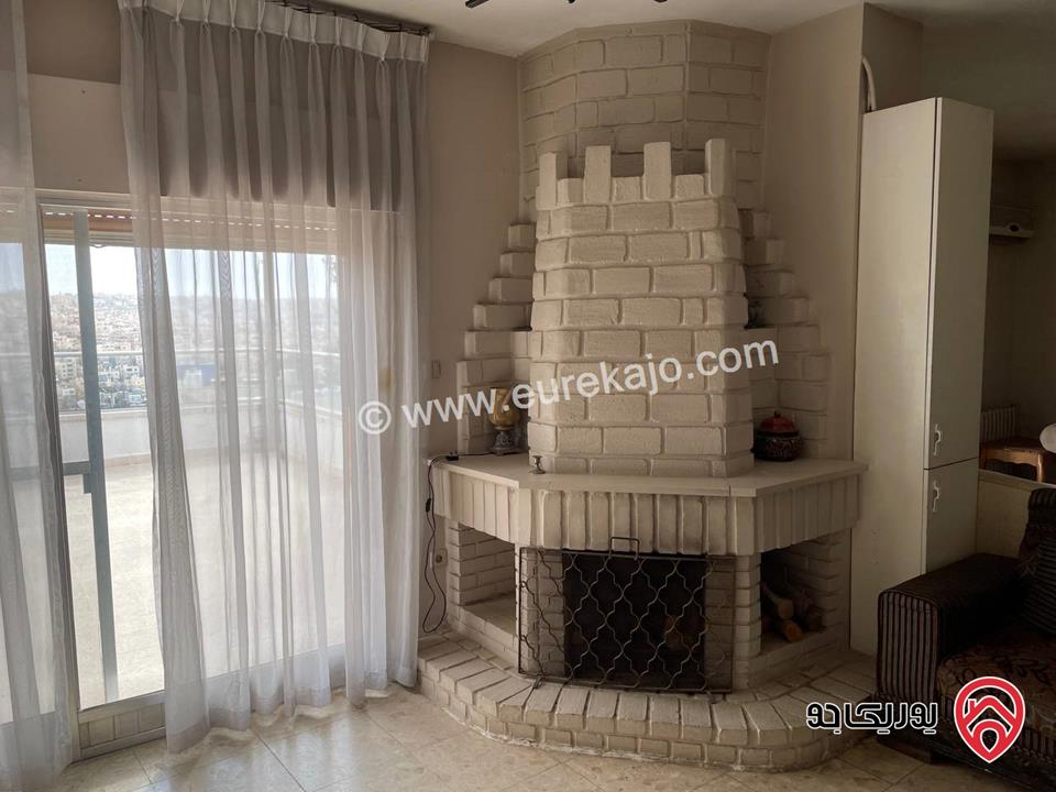 شقة فاخرة مساحة 265م طابق ثاني طابقية للبيع في عمان - جبل عمان